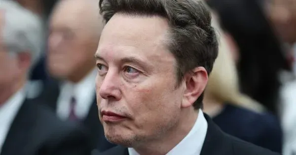 Elon Musk'tan Skydance'e 1 milyar dolarlık yatırım